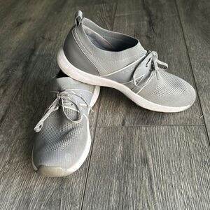 Abeo shoes running shoes gray athletic Traq size 8.5